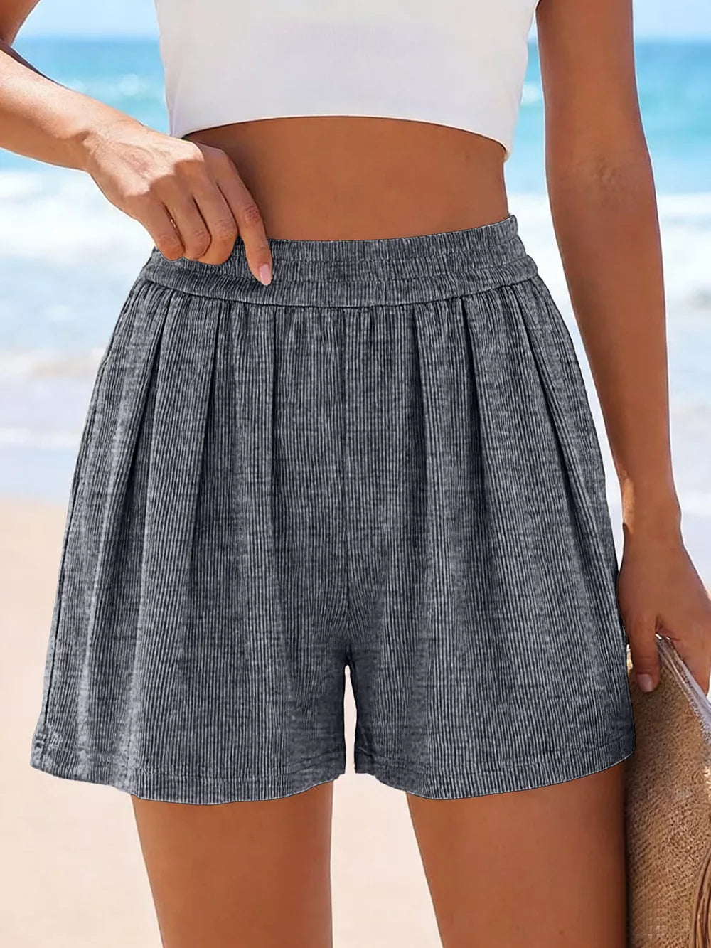 High-waisted Ribbed Shorts, model styling view