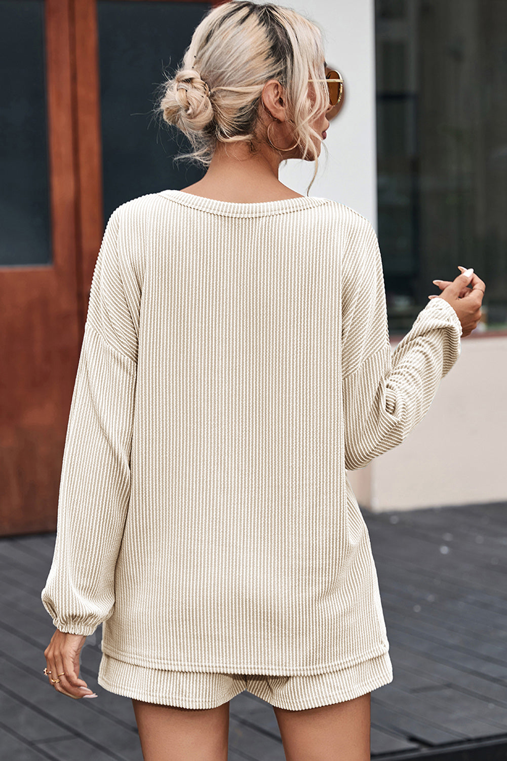 Cream ribbed knit outfit set with long sleeves and shorts