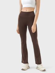 Flared sculpt leggings in Chocolate with a high-rise waist and a smooth finish.