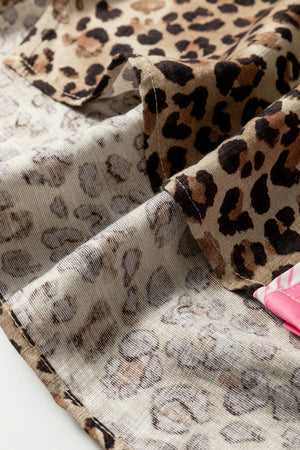 Print short sleeve shirt with animal print detail, button up style.