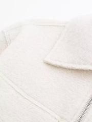 White cropped zip-up jacket with collar and pockets detail