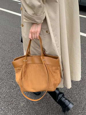 Suede And Leather Trim Shoulder Bag in Brown, fit detail