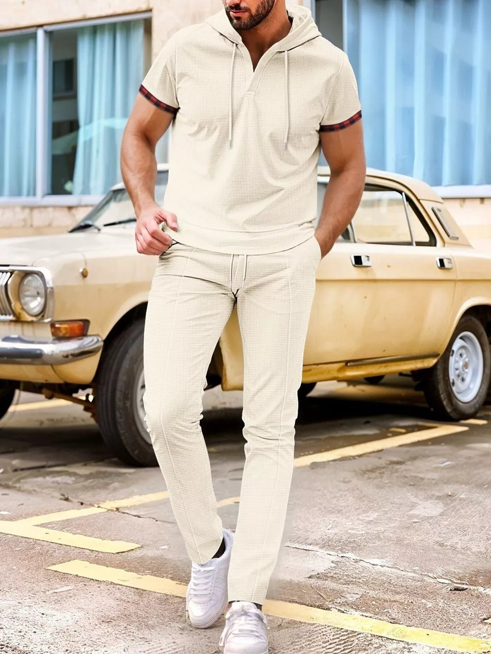 Men's Casual Short-sleeve Hoodie And Pants Set, close-up detail