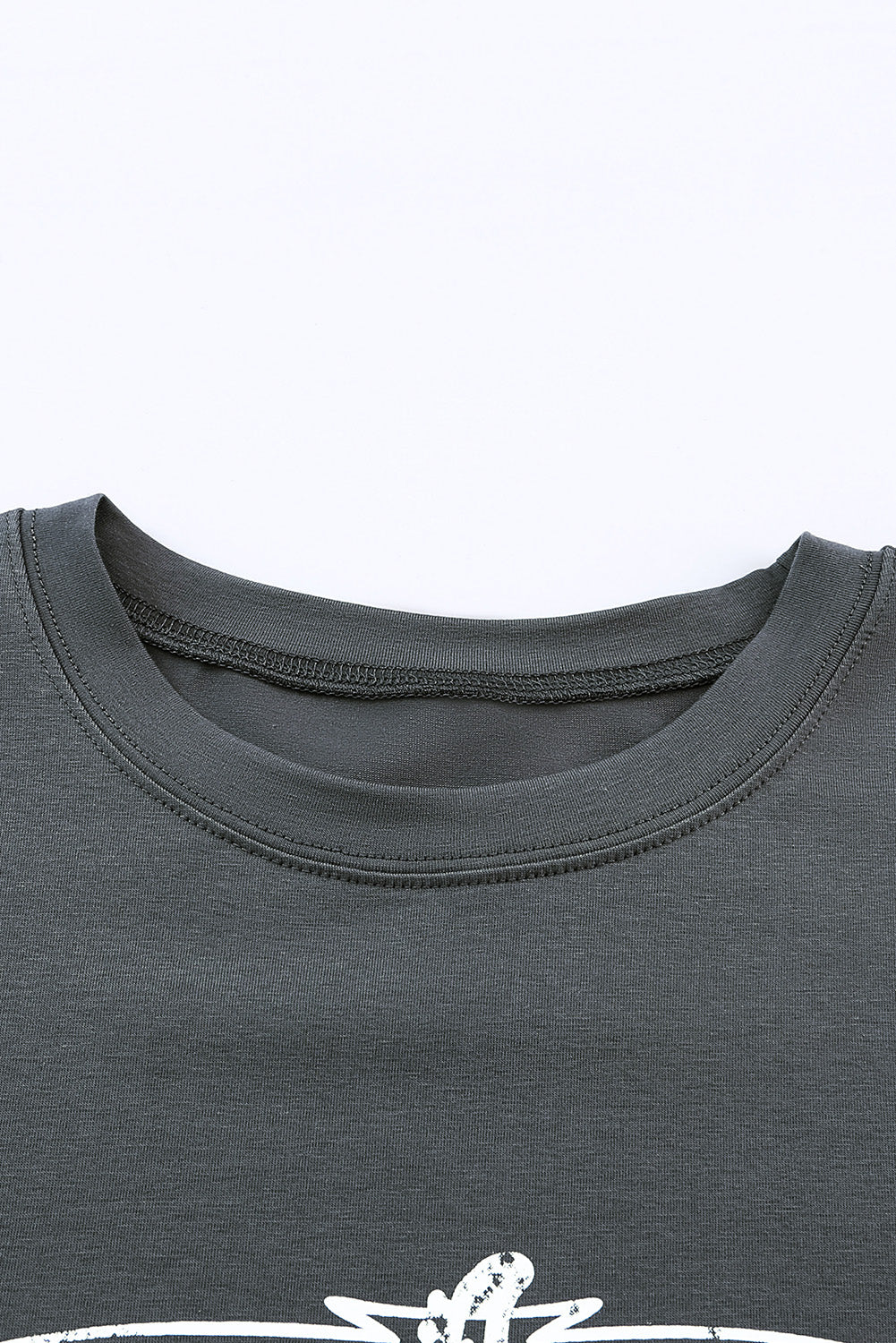Mid gray cotton graphic tee with relaxed fit and crew neck.