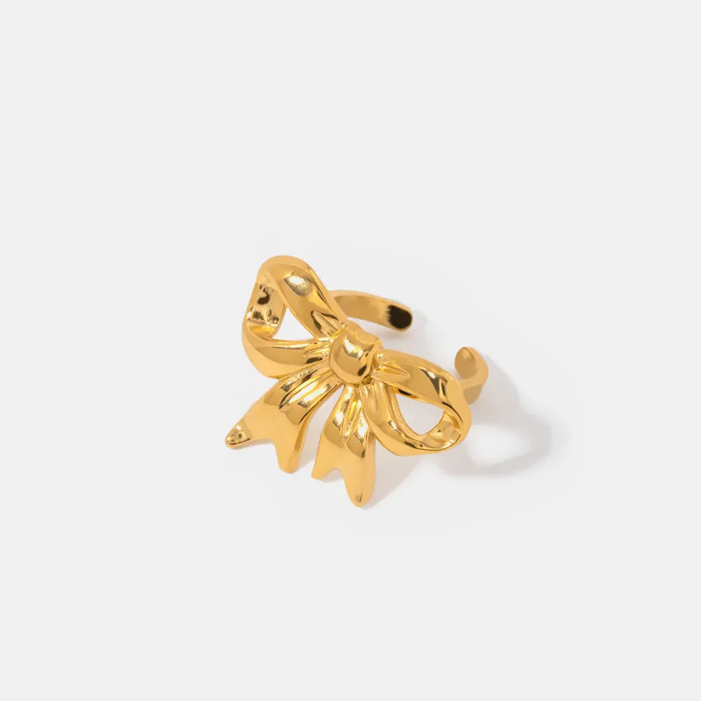 Gold 18K gold-plated ring with a sculpted bow design