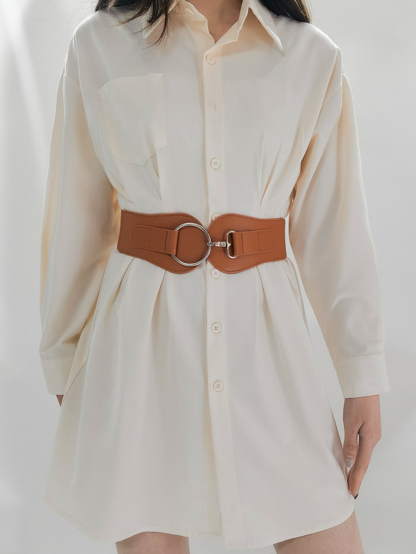 Caramel elastic cincher belt with silver ring buckle detail