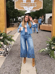 Embroidered Wide-leg Cropped Jeans With Scalloped Hem