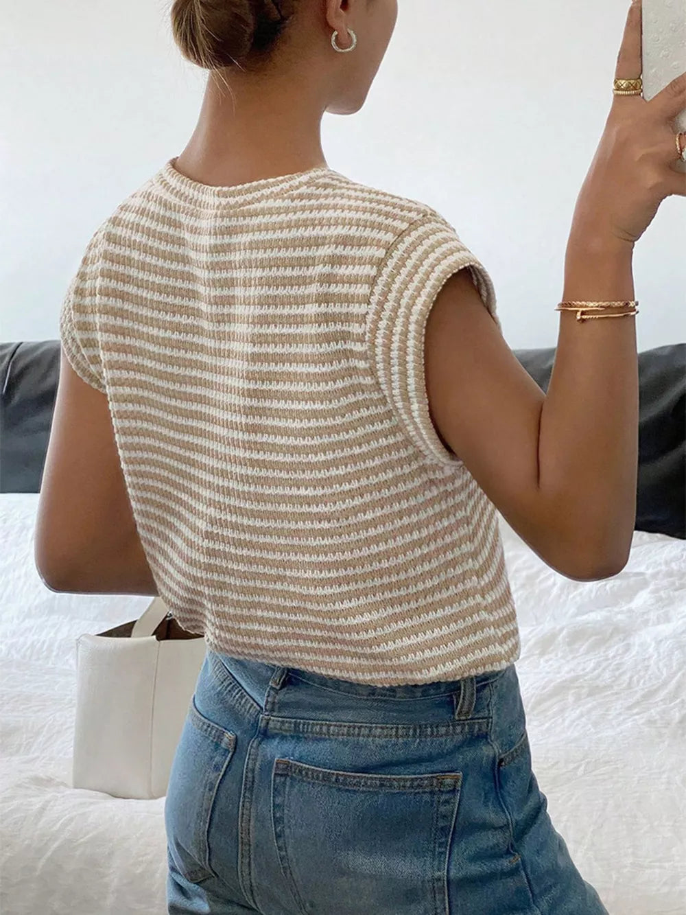 Full Size Striped Round Neck Short Sleeve T-shirt, fabric detail