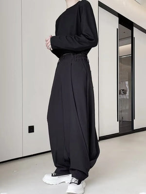 Men's Loose Fit Pants in Black, side view