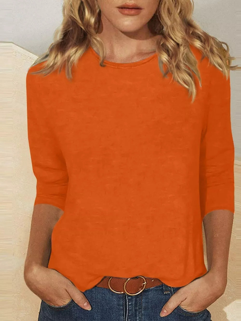 Solid Color Round Neck T-shirt in Green, fabric detail
