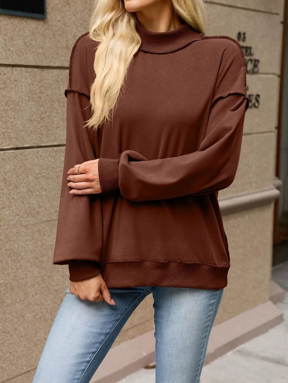Black sweatshirt with hip-length and pullover
