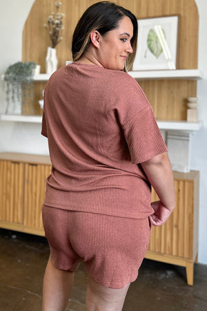 Light Mauve ribbed knit outfit set with relaxed fit t-shirt and shorts.