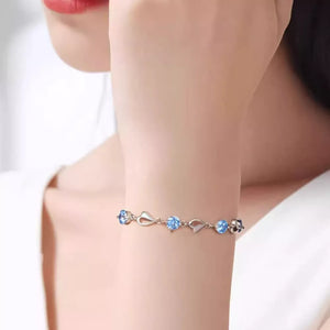 0.3 Carat Moissanite 925 Sterling Silver Bracelet in Silver, close-up detail