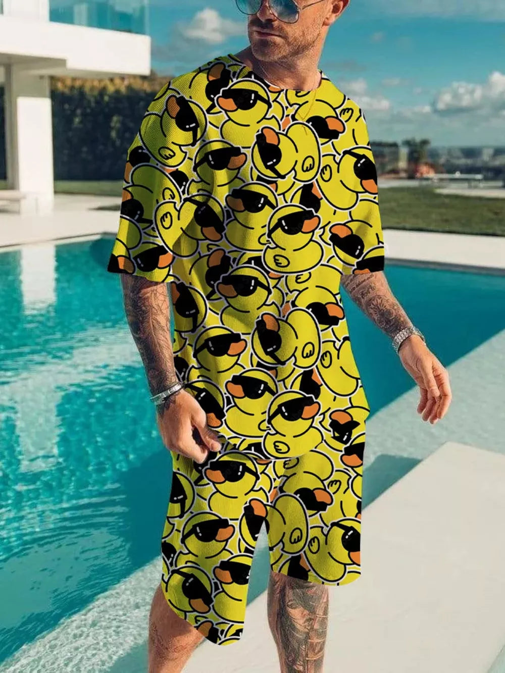 Men's Printed Short Sleeve Tee And Shorts Set, front view