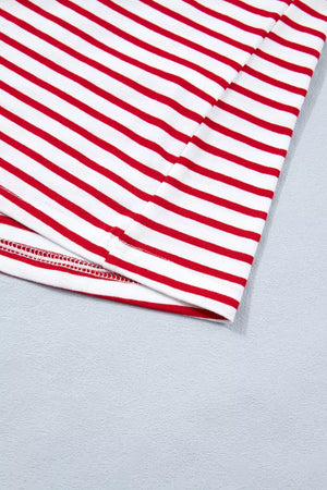Classic striped maternity t-shirt in red and white cotton with puff sleeves.