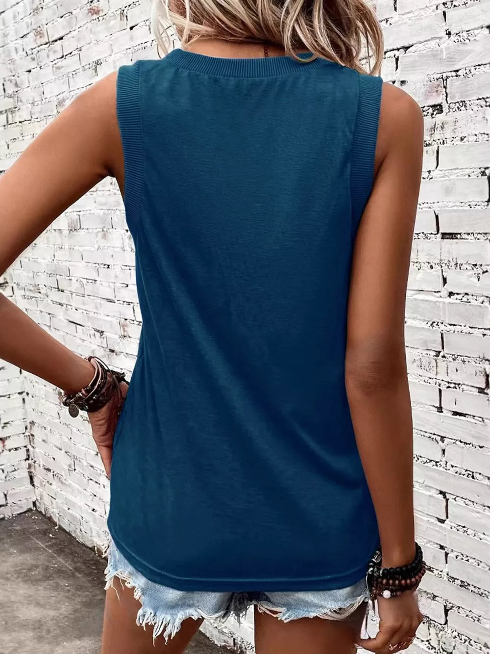 V-neck Ribbed Trim Tank in Black, view 11