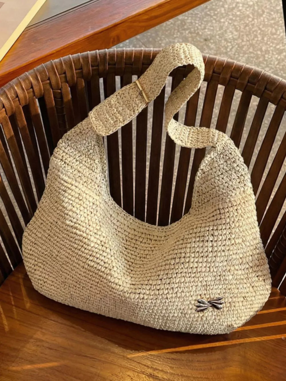 Woven Casual Beach Shoulder Bag in Ivory, back view