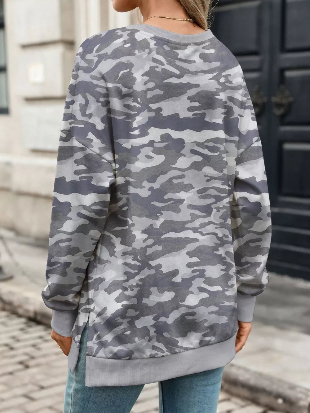 streetwear sweatshirt in Pink with crew neck