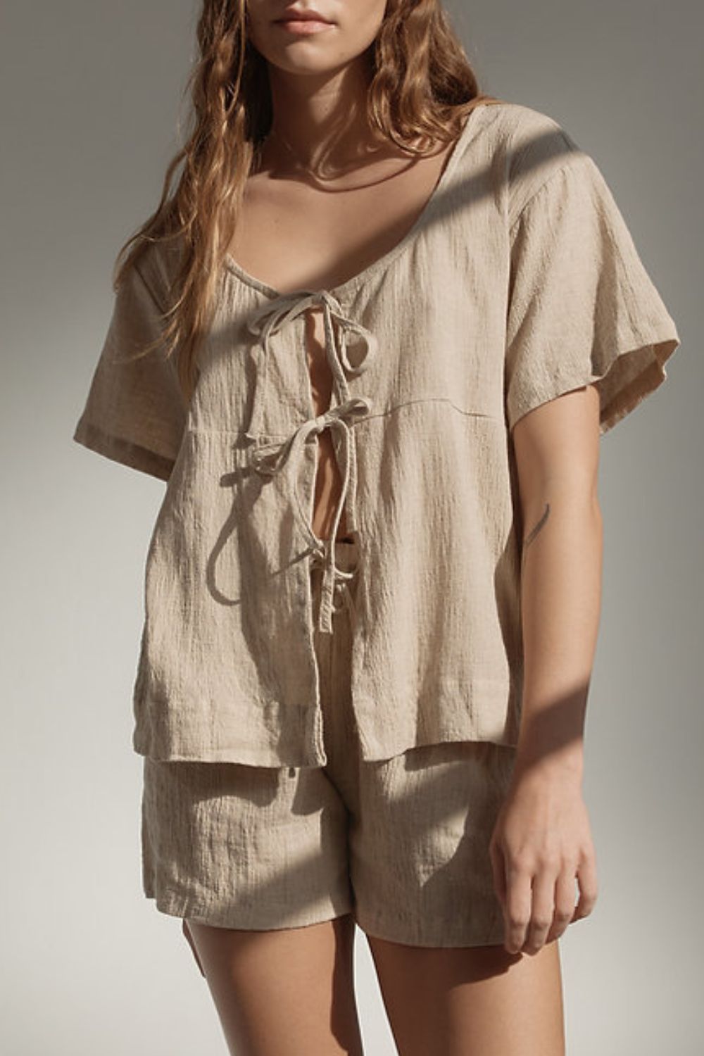 Beige cotton tie-front short sleeve top and shorts set