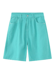 Teal pleated Bermuda shorts with button closure and front pockets.