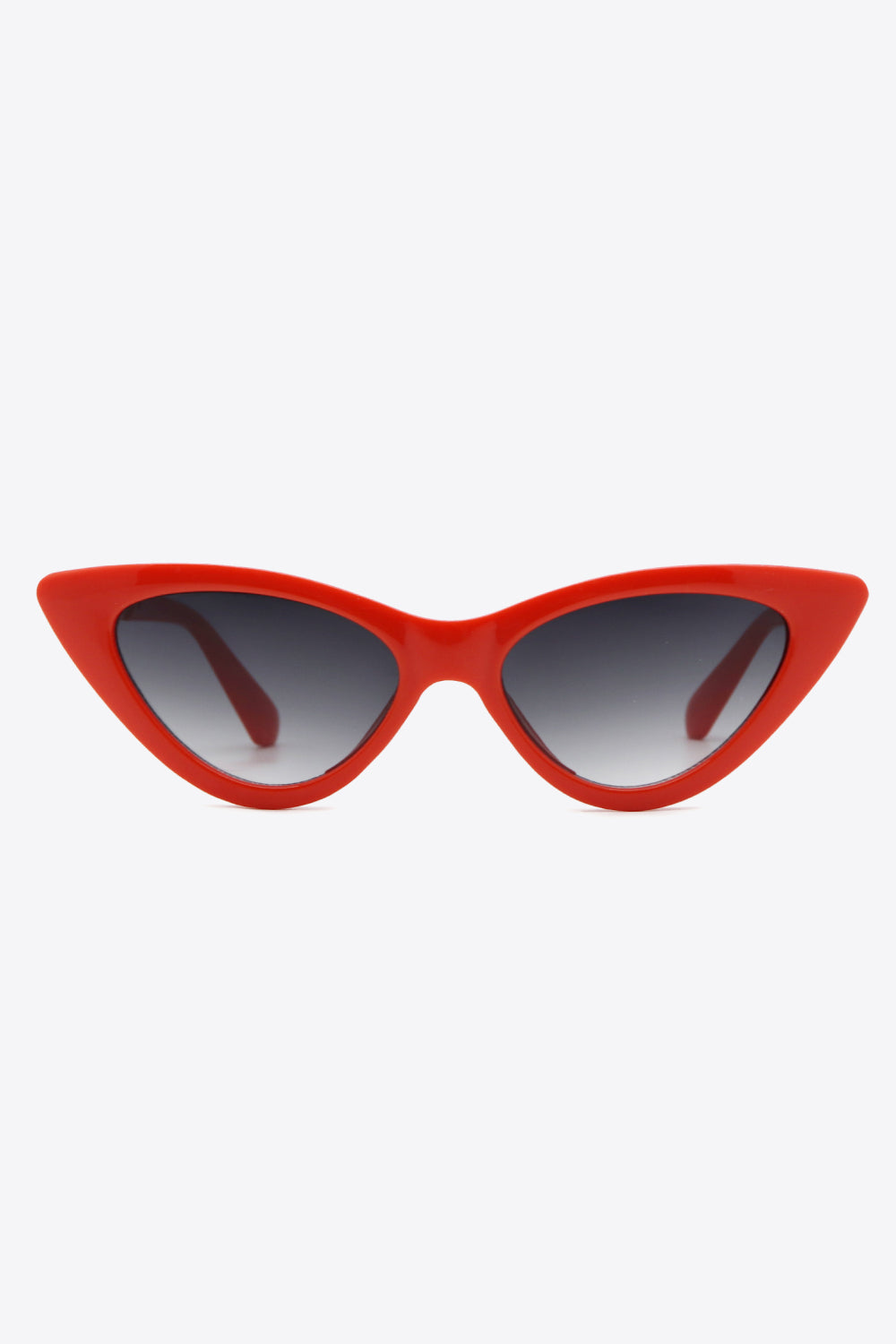 Chainlink cat-eye sunglasses in deep red with gradient lenses