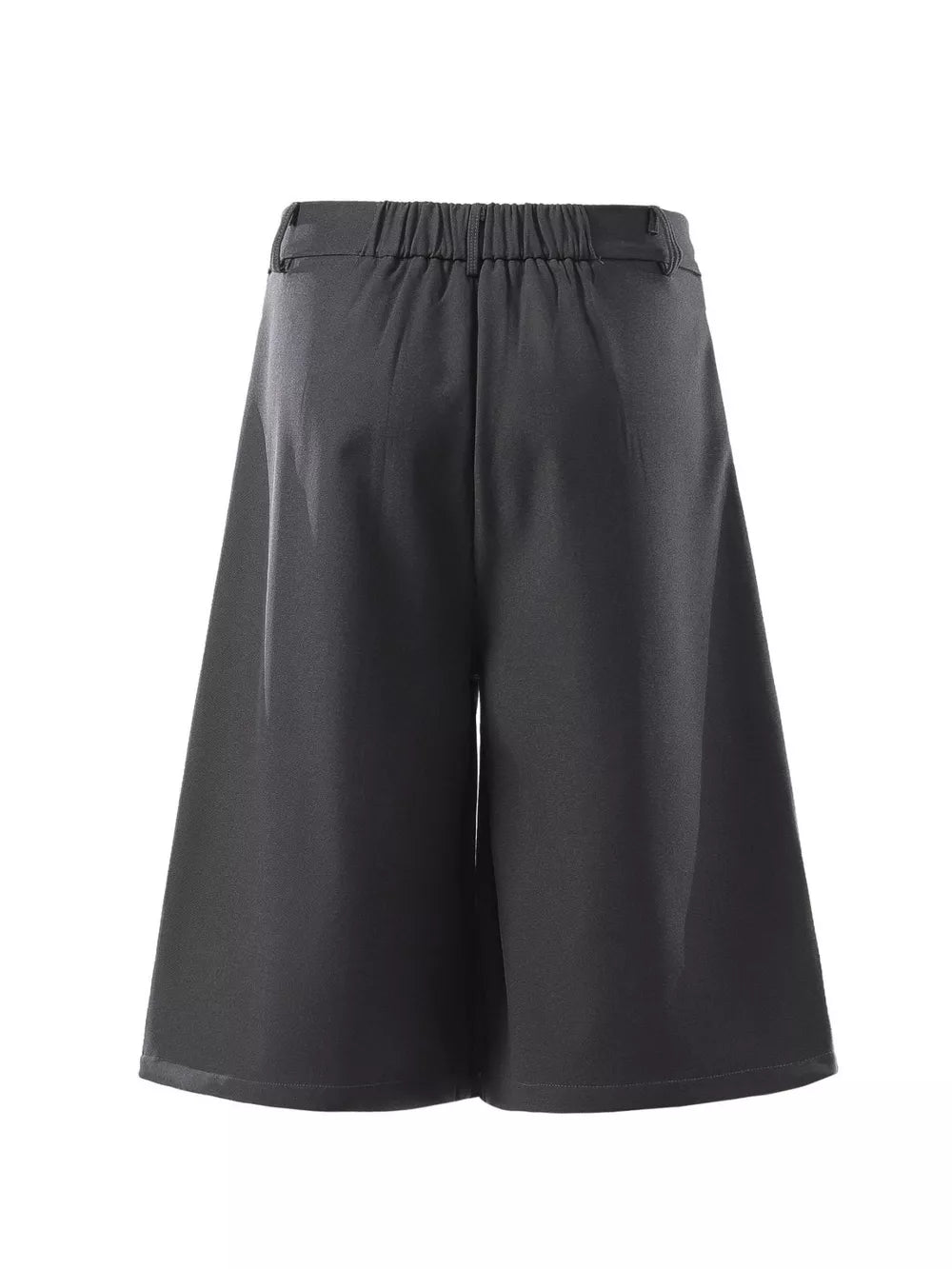 Men's Pleated Loose Fit Capris, close-up detail