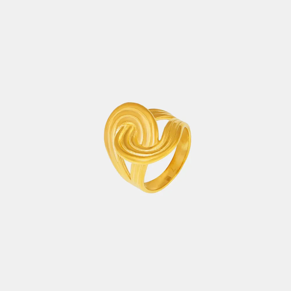 Gold ring with a sculptural swirl design, 18K gold-plated.
