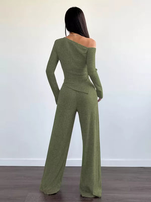 Chic One-shoulder Asymmetrical Top & Wide-leg Pants Set in Burgundy, fabric detail