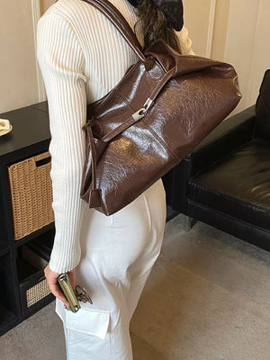 Pu Leather Shoulder Bag in Brown, fabric detail