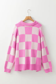 Checkered polo neckline knit sweater in fuchsia pink and white.