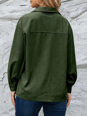 Corduroy Button-down Shirt With Chest Pockets in Moss, fit detail