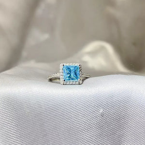0.3 Carat Sterling Silver Halo Moissanite Ring, close-up detail
