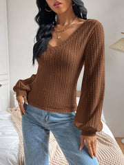 Brown textured chevron blouson top with V-neck and balloon sleeves