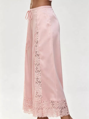Lace Trim Wide-leg Cropped Pants in White, fit detail
