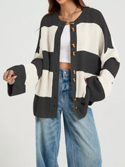 cardigan in brown with color-block and buttoned
