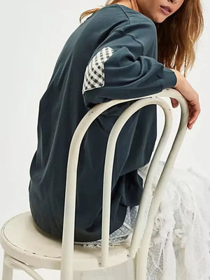 Heart Patch Long Sleeve Sweatshirt in Burgundy, fit detail