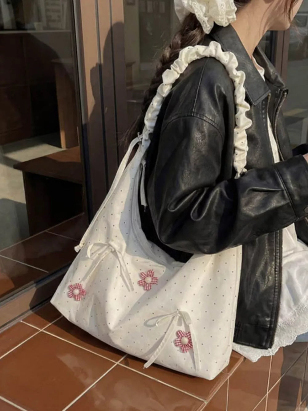 Floral Embellished Shoulder Bag in Cream, alternate angle