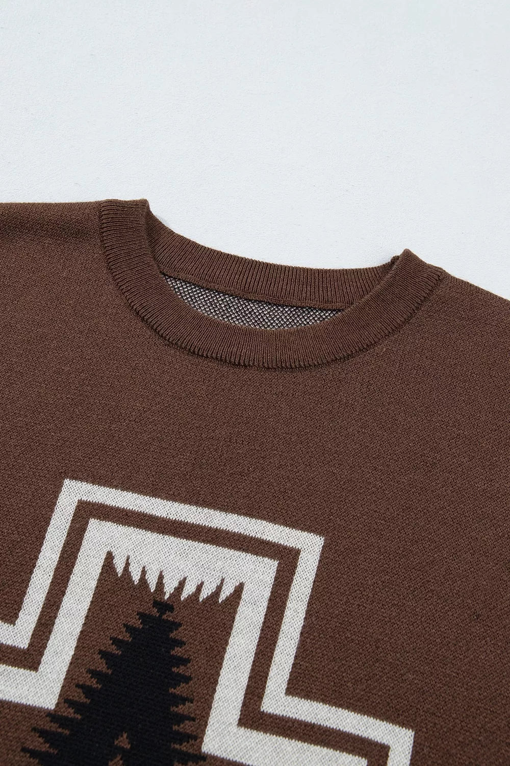 brown regular pullover sweater with crew neck