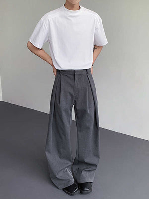 Men's relaxed fit grey sweatpants with pleats and wide leg