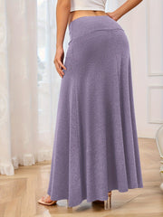 Flowing jersey maxi skirt in lilac with a high waistband and A-line cut.