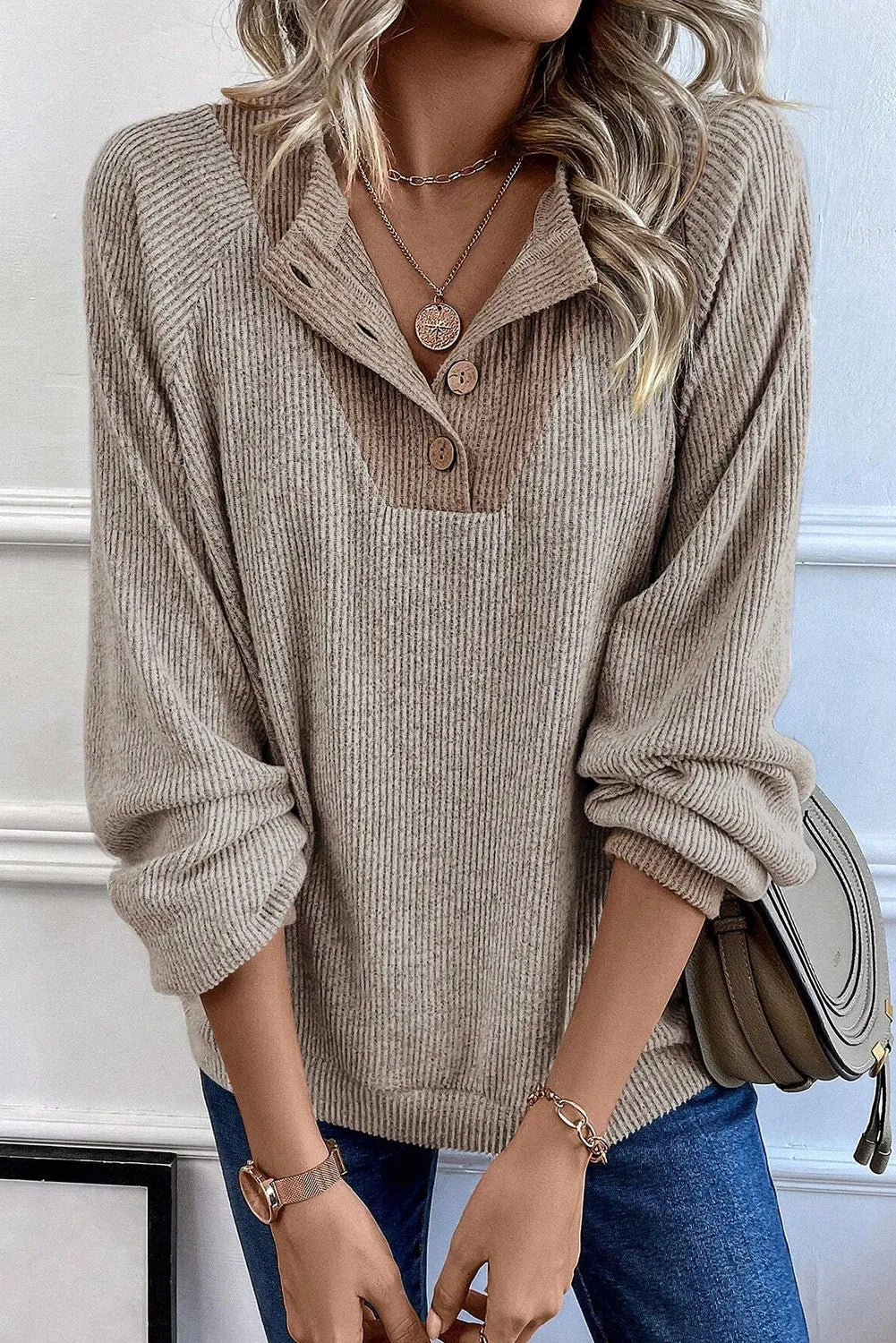 Mocha ribbed henley shirt with contrast collar and button detail