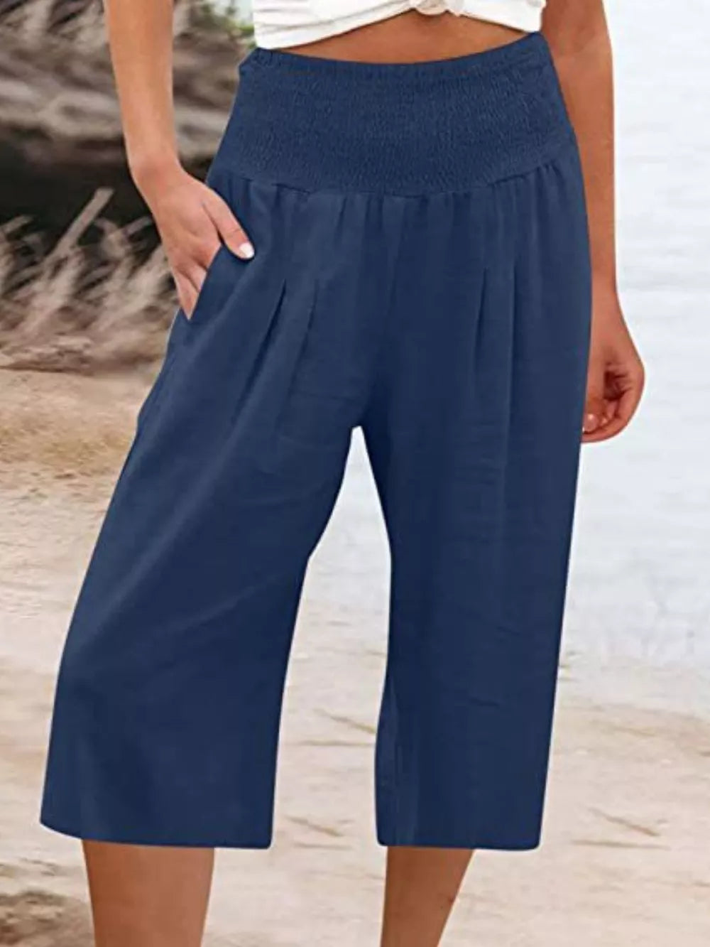 Effortless Smocked Wide-leg Capri Pants