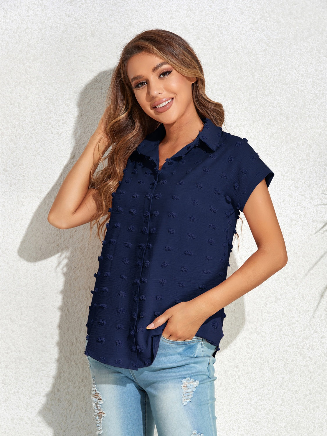 Dark blue textured dot poplin shirt with short sleeves and collar