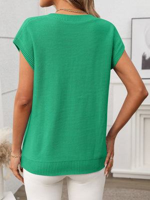 Green cable knit V-neck vest with short sleeves and ribbed hem.