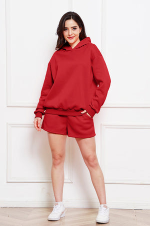 Deep Red oversized hoodie and bermuda shorts set with pockets.