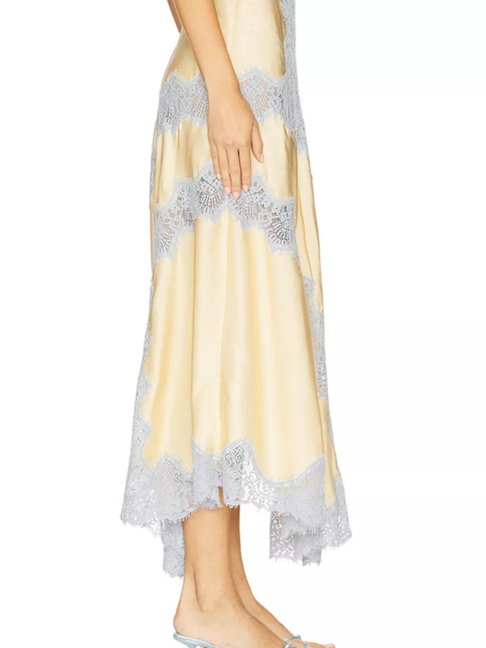 Beige cami and skirt set with lace trim detail