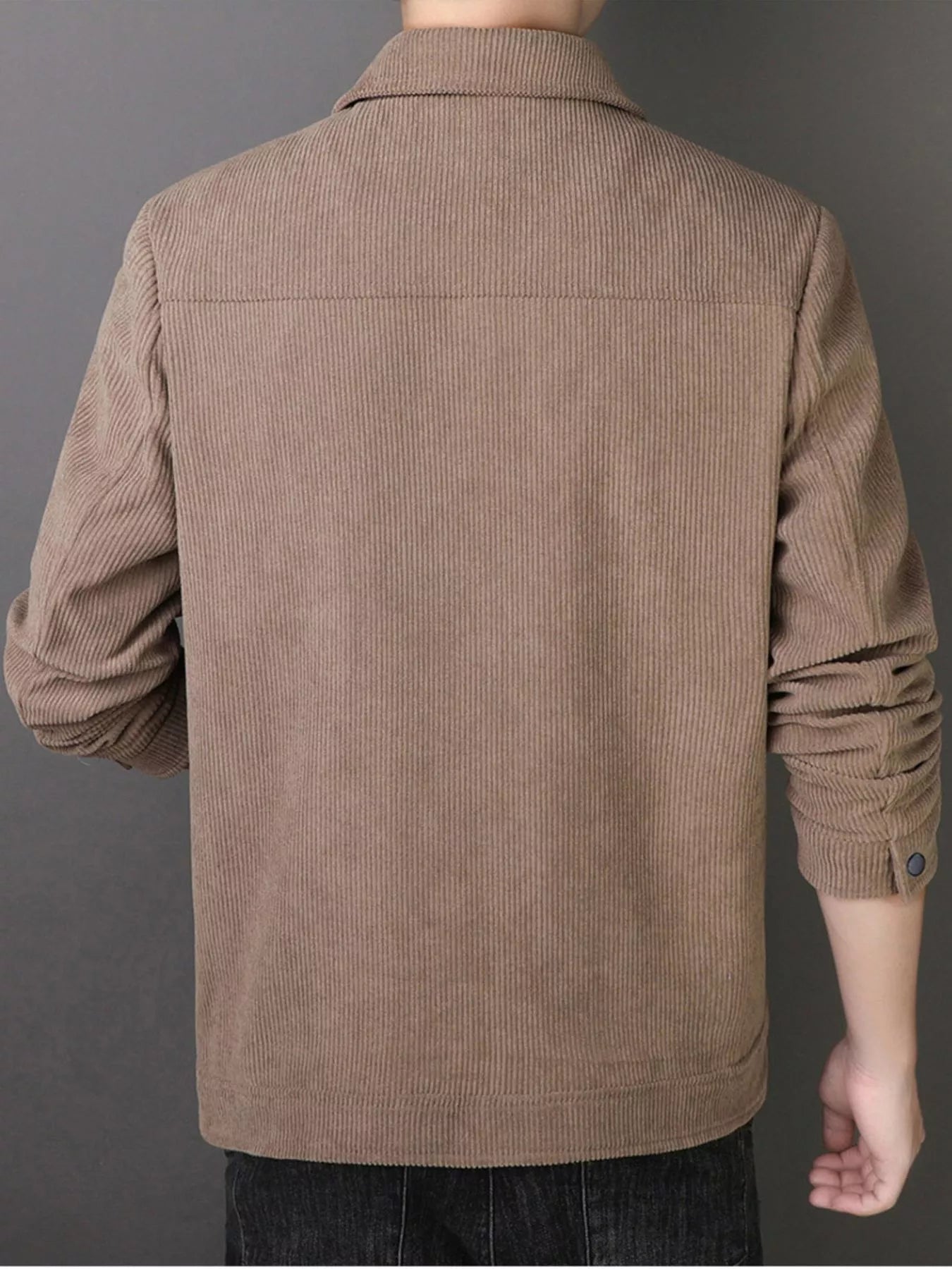 Casual corduroy button-down jacket in taupe with buttoned cuffs and a collared neckline.