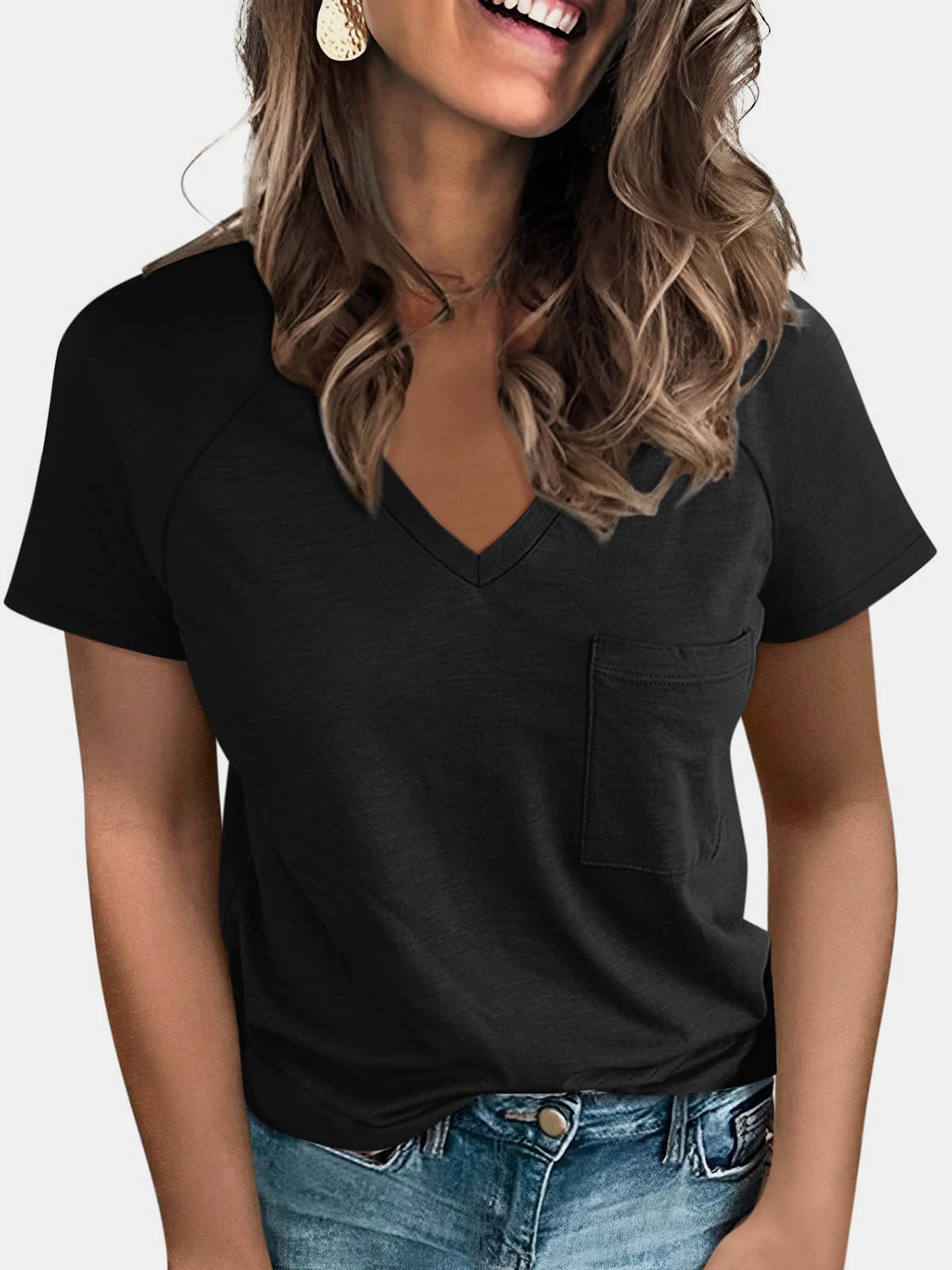 Black raglan pocket t-shirt with V-neck and short sleeves