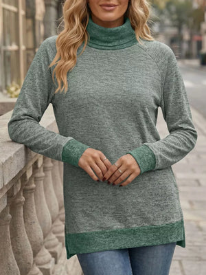 Light Gray regular turtleneck sweater with turtleneck