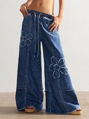 Distressed Floral Appliqué Wide-leg Jeans